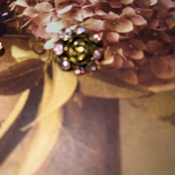 Avon vintage Gold plated earrings with pink CZ diamond studded earrings - Picture 11 of 13